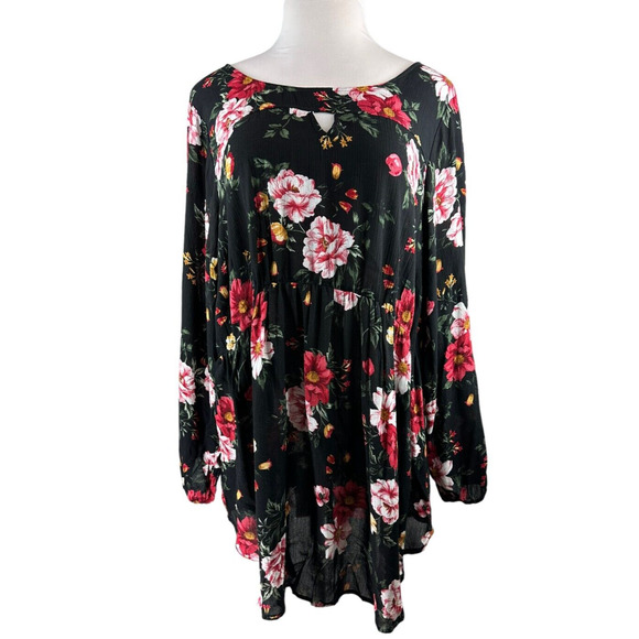NWT Torrid Babydoll Gauze Keyhole Front Tunic Top Floral Women's Plus Size 4 4X - Picture 2 of 10